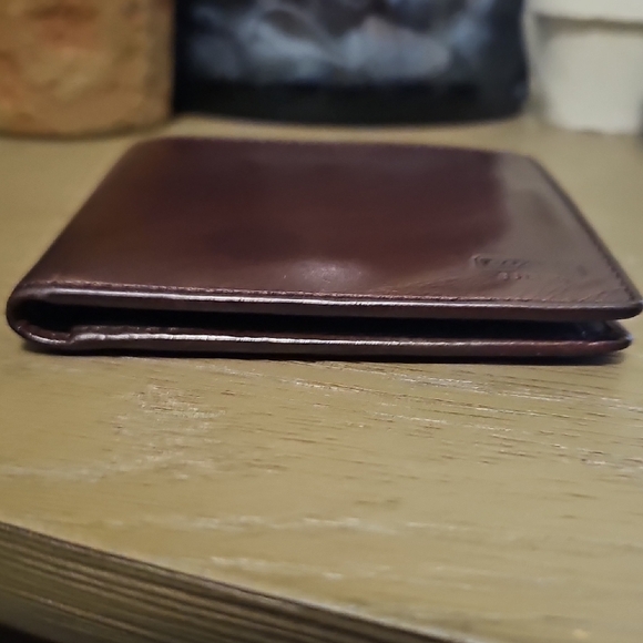 Coach  Men's Brown Leather Wallet - Picture 6 of 10